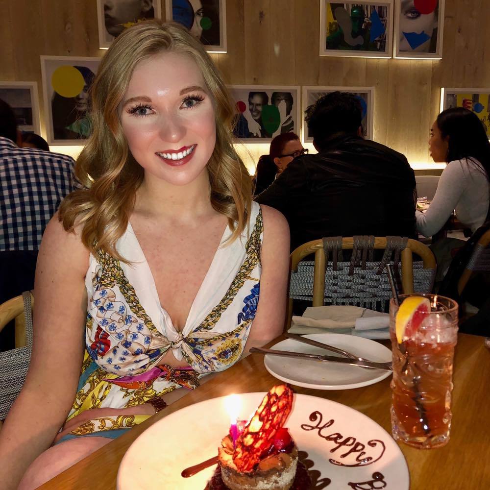 Meet your Posher, Danielle